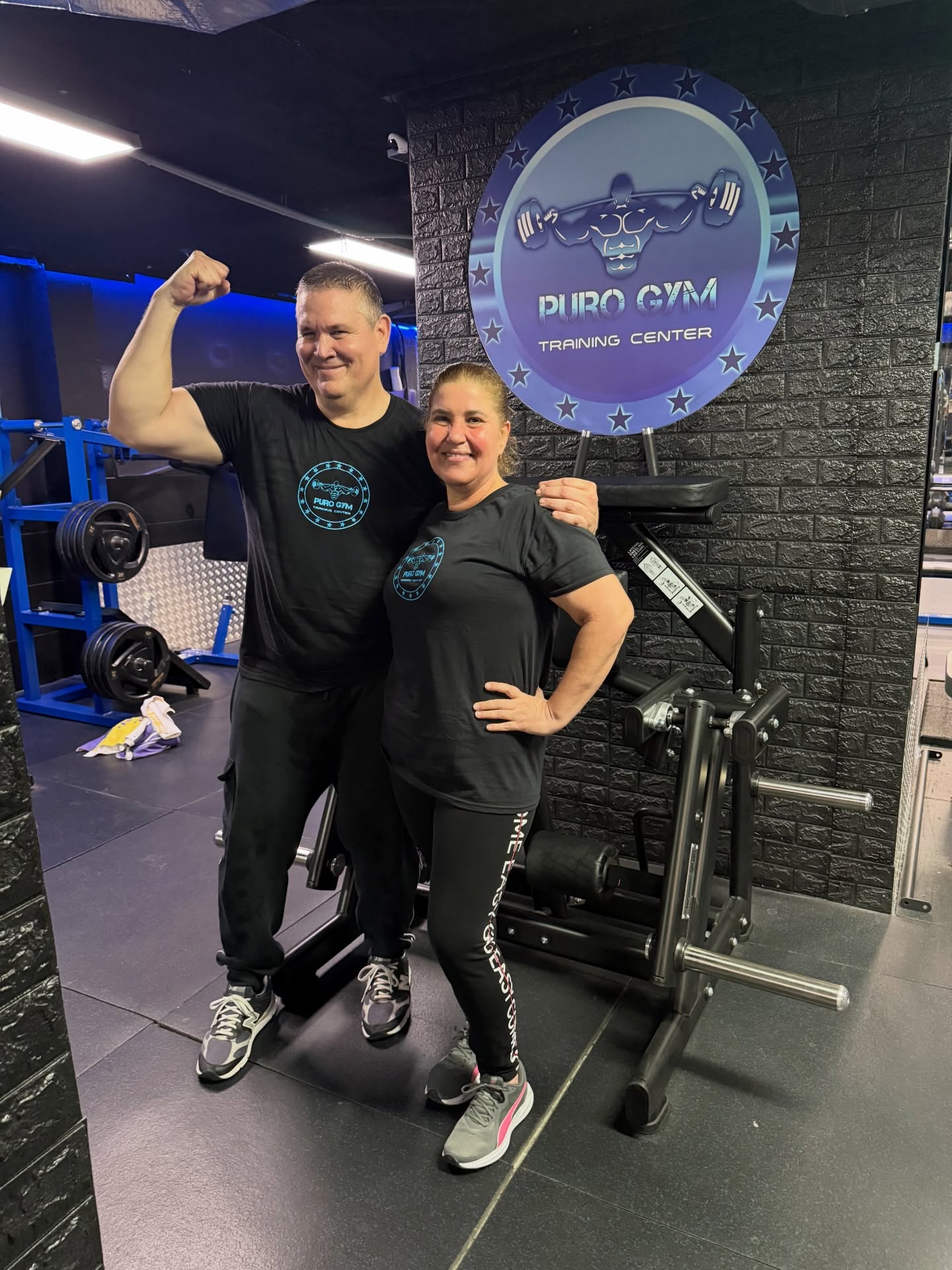 💙 GRACIAS POR FORMAR PARTE DE LA FAMILIA PURO GYM 💙

Cada día que elegís entrenar con nosotros,
cada esfuerzo, cada gota de sudor y cada objetivo cumplido…
nos recuerda por qué hacemos esto.

Más que un gimnasio, somos una familia.
Un lugar donde crecer, superarse y apoyarse mutuamente.

Gracias a todos nuestros clientes por vuestra confianza, constancia y por hacer de Puro Gym lo que es hoy.

Seguiremos trabajando cada día para daros el mejor servicio, el mejor ambiente y la mejor energía 💪🔥

PURO GYM TRAINING CENTER
Donde los objetivos se convierten en resultados.